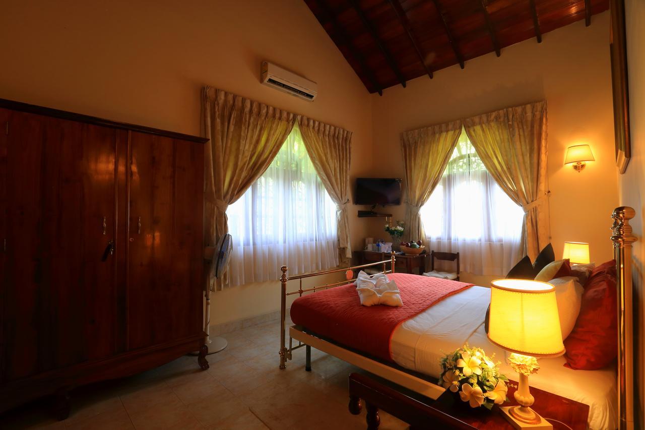 Hotel Emel Boutique Negombo Exterior foto